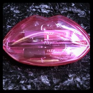 New famous & bawse lip contour kit huda beauty